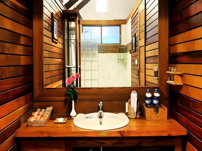 Bathroom 3, The View Resort & Restaurant, Mandalay