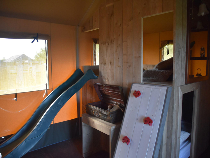 Others 3, Kidz Lodge in Zon Zee Strand with Play Area, Zijpe