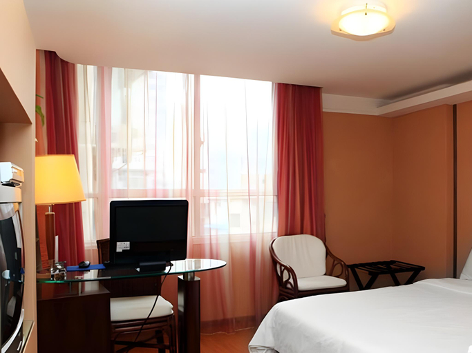 Bedroom 2, Hedong Hotel, Shenzhen