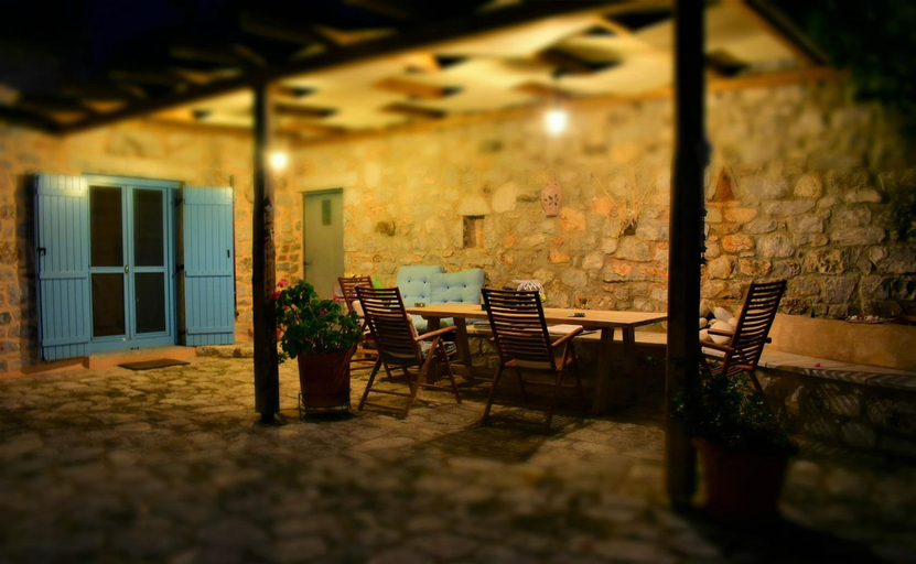 Food & Drinks 5, glamorous Villa- Stuning view at Oitylo gulf, Peloponnese