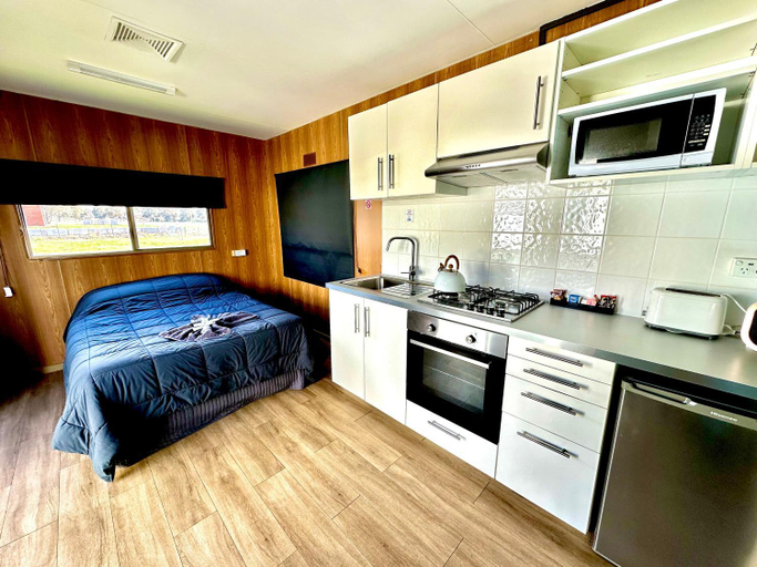 Others 5, Corryong Caravan Park, Towong - Pt B