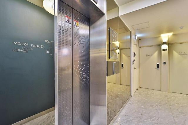 Others 3, Ulsan Samsan Soho 102, Jung