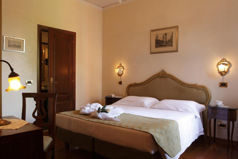 Bedroom 3, Pensione Accademia - Villa Maravege, Venezia