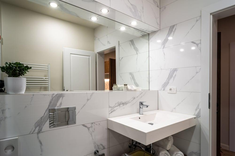 Bathroom 4, Aparthotel NOX, Cluj-napoca