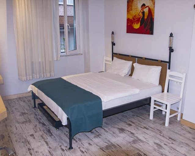 Bedroom 2, Hot Budget, Beşiktaş