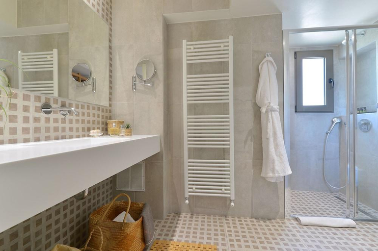 Bathroom 4, MIRIVILI hospitality & wellness, Attica