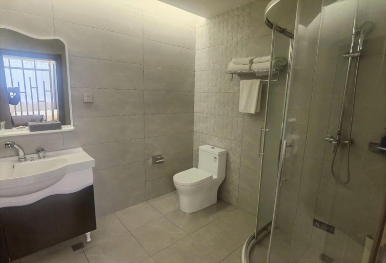 Bathroom 3, Hanting Hotel Chifeng Lindong Fushan Park, Chifeng
