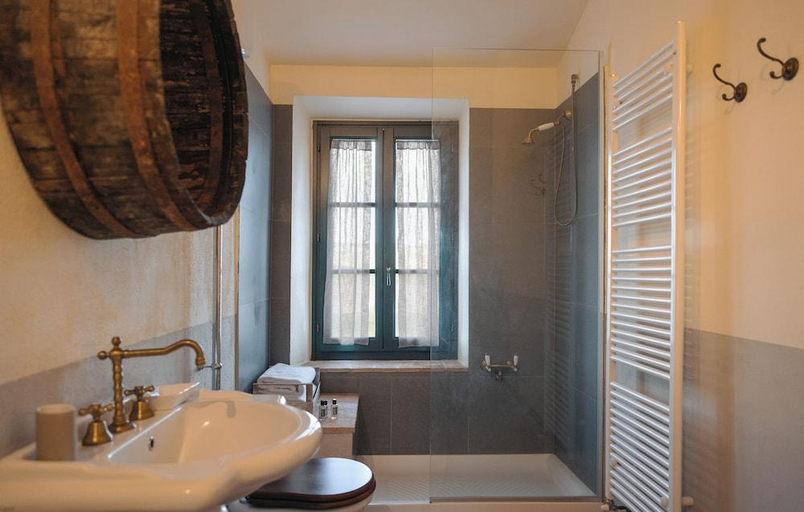 Bathroom 4, Locanda in Tuscany, Siena