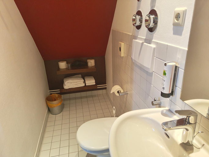 Others 4, WHLIVING - Apartments & Studios in Konstanz, Konstanz