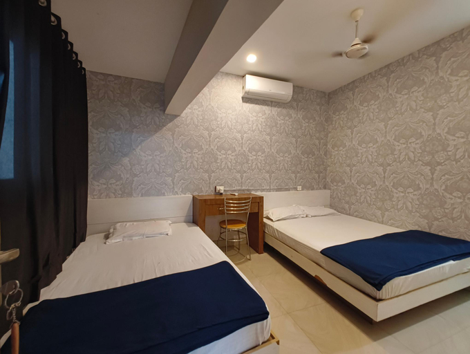 Bedroom 3, Comfort INN, Kannur