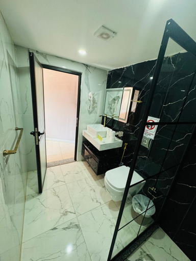 Bathroom 3, Rum Legend luxury camp, Quaira