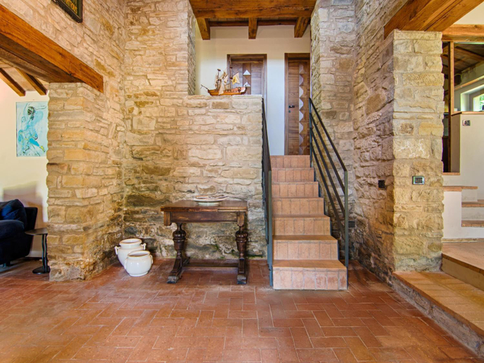 Public Area 4, Villa in Borgo Pace with Private Pool, Pesaro E Urbino