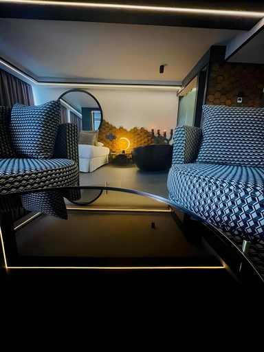 Others 5, Poem Suites by Airnest, Las Palmas
