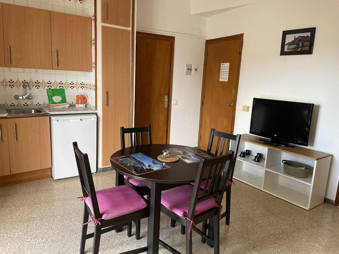 Others 5, Apartamentos El Sol, Girona