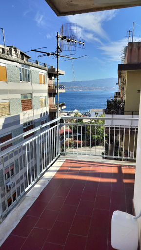 Others 5, Bijou rooms, Messina