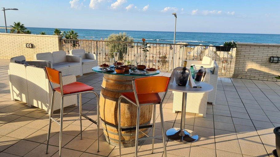 Food & Drinks 5, il Sorriso di Angelina, Pescara
