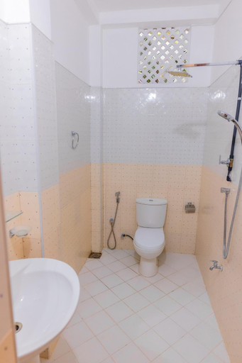Bathroom 3, Classic Elegance Hotel, Devinuwara