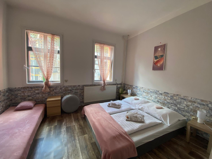 Bedroom 2, Penzion Jachymov Pod Lanovkou, Karlovy Vary