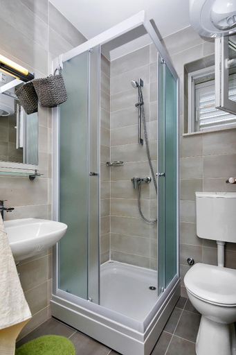 Bathroom 3, Apartments Franzeta, Makarska