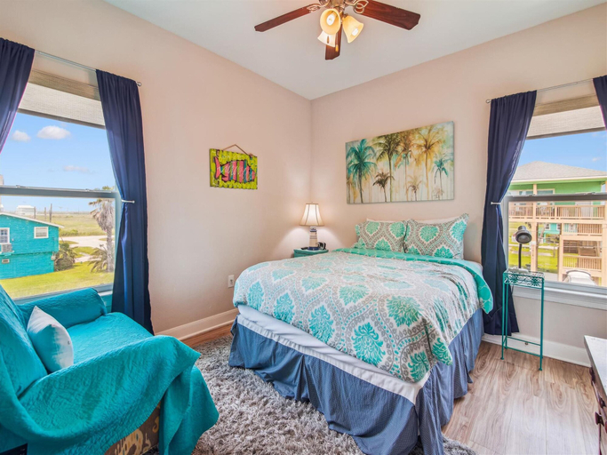 Bedroom 3, Sunny Beach Sandcastle Cottage by Ryson Vacation Rentals, Galveston