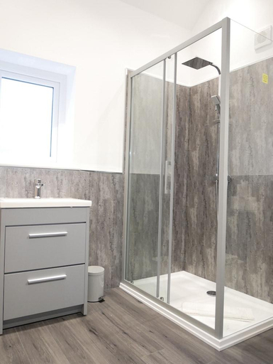 Bathroom 2, Scandic House, 1 Bed Apartments, Sleeps 2, Ulverston, Cumbria