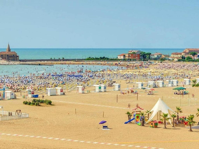 Others 4, Apartment near Porto Santa Margherita Beach, Venezia