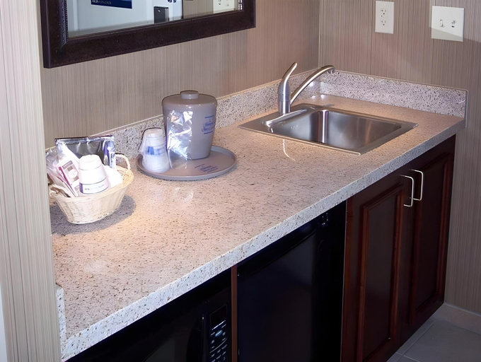 Bathroom 3, Hampton Inn & Suites Show Low-Pinetop, Navajo