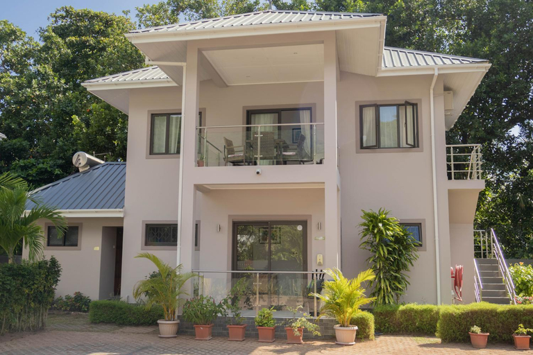 Public Area, Palm Holiday Apartments