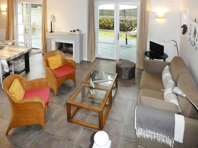 Others 5, Holiday Home in Carnac near Sandy Beach, Morbihan