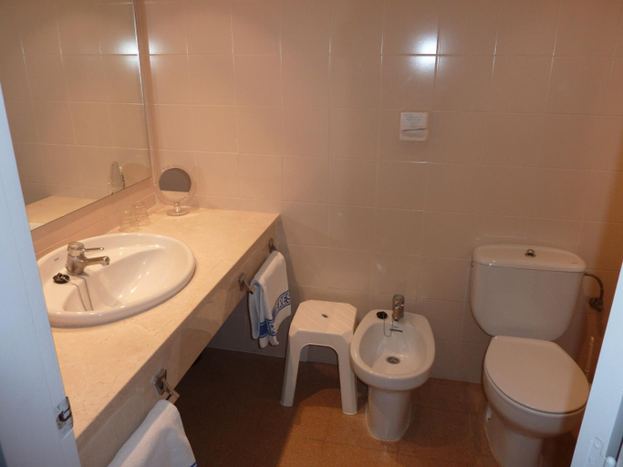 Bathroom 4, Hotel Maria Teresa, Girona