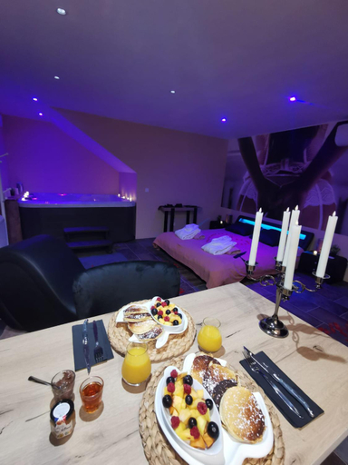 Food & Drinks 5, La parenthese Love room, Aude