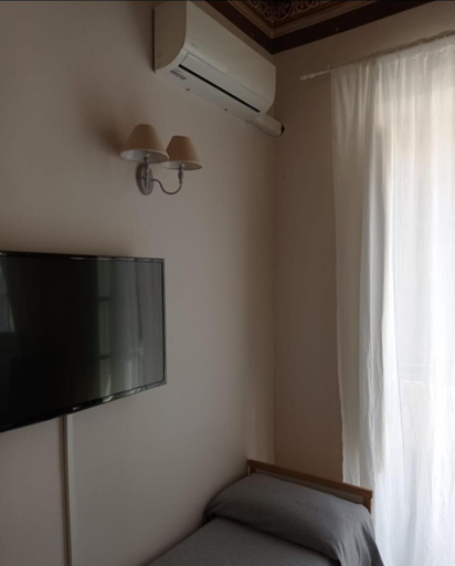 Bedroom 1, Piccolo borgo antico Cefalu, Palermo
