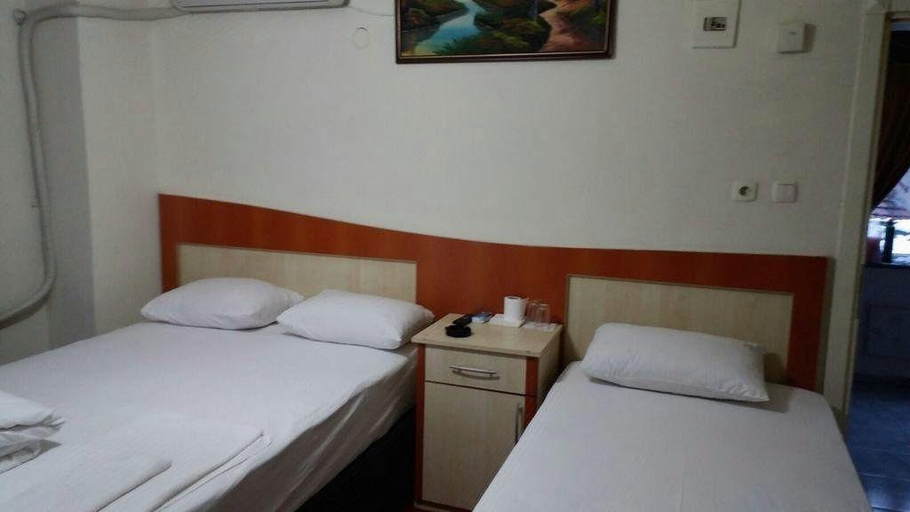 Bedroom 4, Can Hotel, Yıldırım