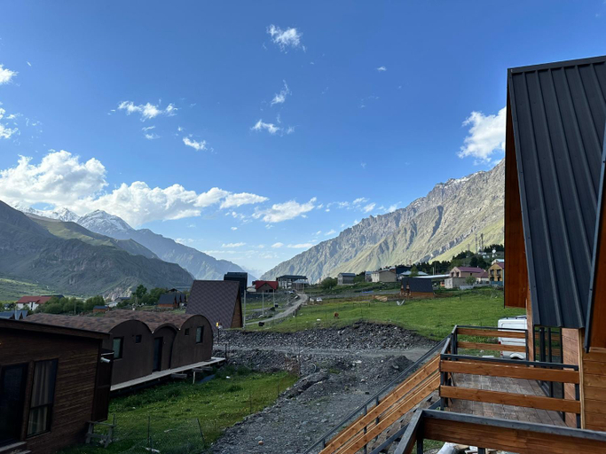 Others 4, A and B Cottages, Kazbegi