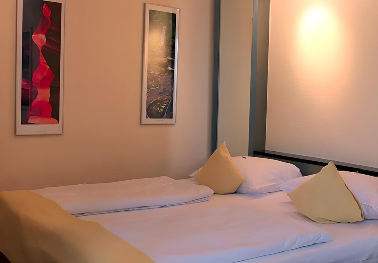 Bedroom 5, Adrett Hotel Königsallee, Düsseldorf