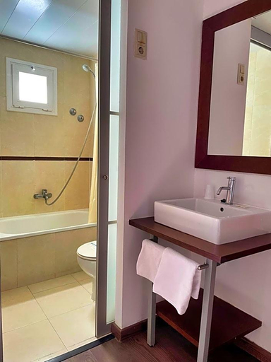 Bathroom 4, Villamarina Club (Hotel), Tarragona