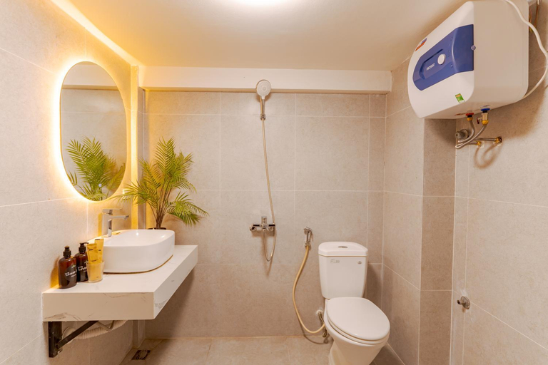 Bathroom 3, LaHomestay Truc Bach, Ba Đình
