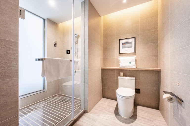 Bathroom 3, Atour Hotel Yulin Yuyang West Road Railway Station, Yulin