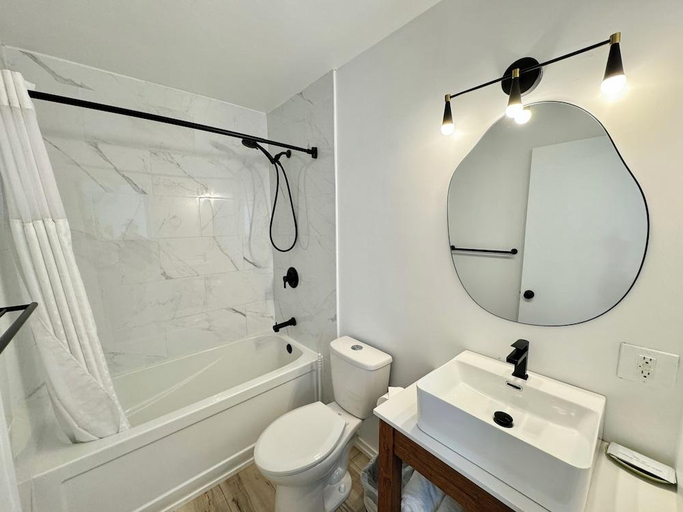Bathroom 4, Ukee Peninsula Motel, Alberni-Clayoquot