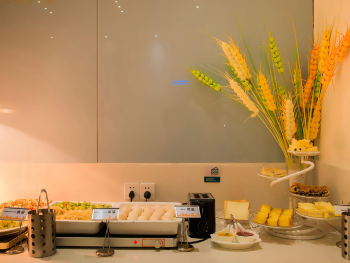 Food & Drinks 5, City Comfort Inn Hechi Dahua Jiangbin, Hechi