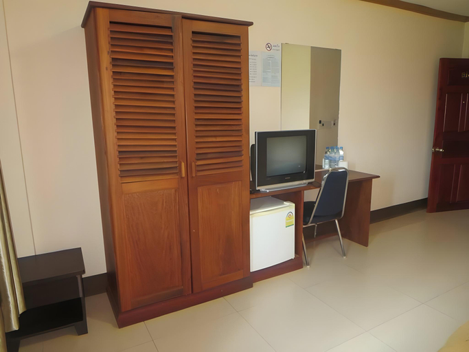 Others 5, Chaleunehoung Hotel, Vientiane