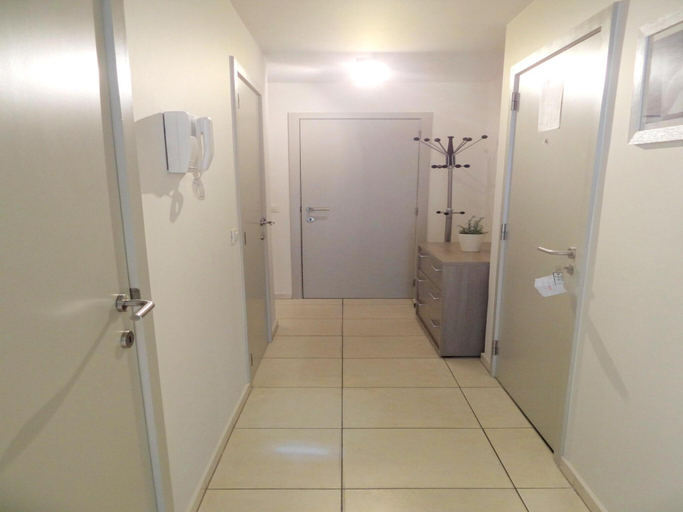 Bathroom, Apartment in Nieuwpoort near the Beach, West-Vlaanderen