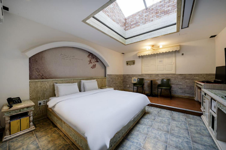 Bedroom 2, Daejeon Yongjeon I Hotel, Dong