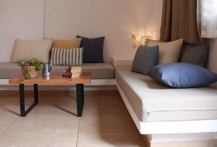 Others 4, Villa Vicky, Crete