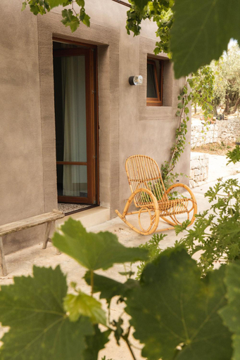 Others 4, Casa Canyon, Ragusa