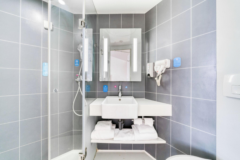 Bathroom 3, Hanting Hotel Tongxiang Zhenxing Road, Jiaxing