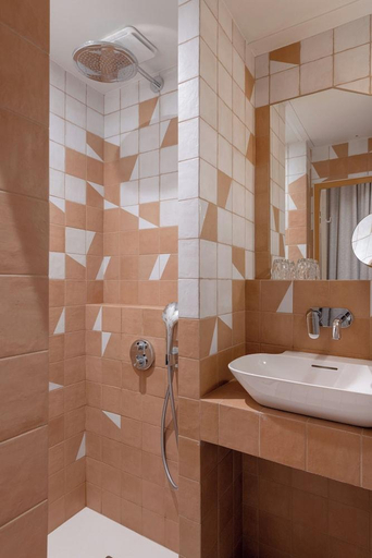 Bathroom 3, Hôtel Saint Paul Lyon, Rhône