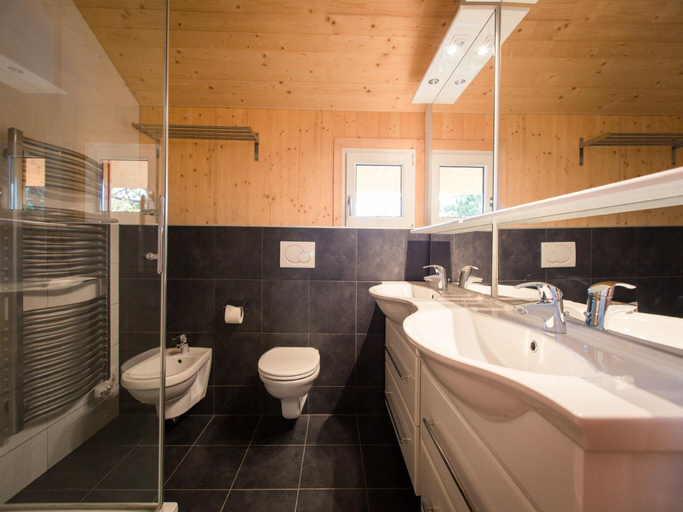 Bathroom 3, Amazing chalet with infrared sauna, Murau
