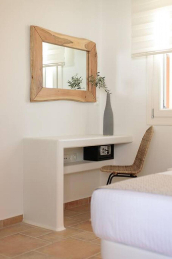 Bedroom 3, Naxos Chalkion Beautiful Detsis House with jacuzzi, South Aegean