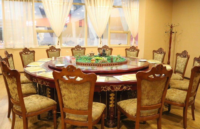 Food & Drinks 5, Shoujia Apartment Hotel, Qujing